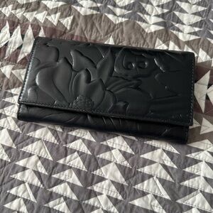 Patricia Nash Black Trifold Wallet
